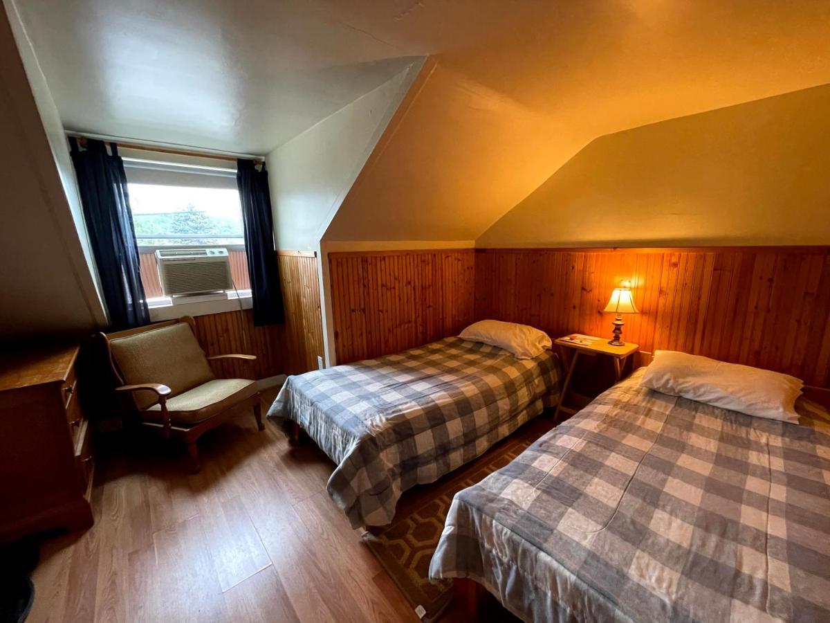 The Riverside Inn Stowe Bagian luar foto