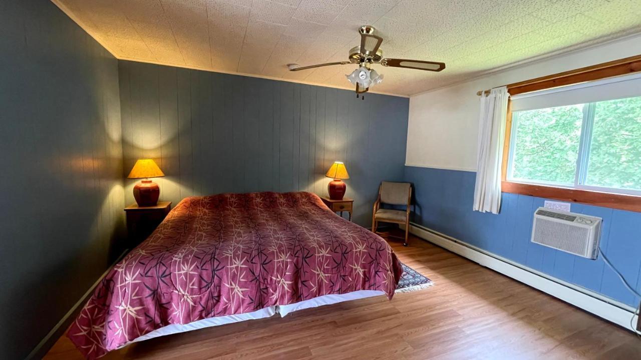 The Riverside Inn Stowe Bagian luar foto